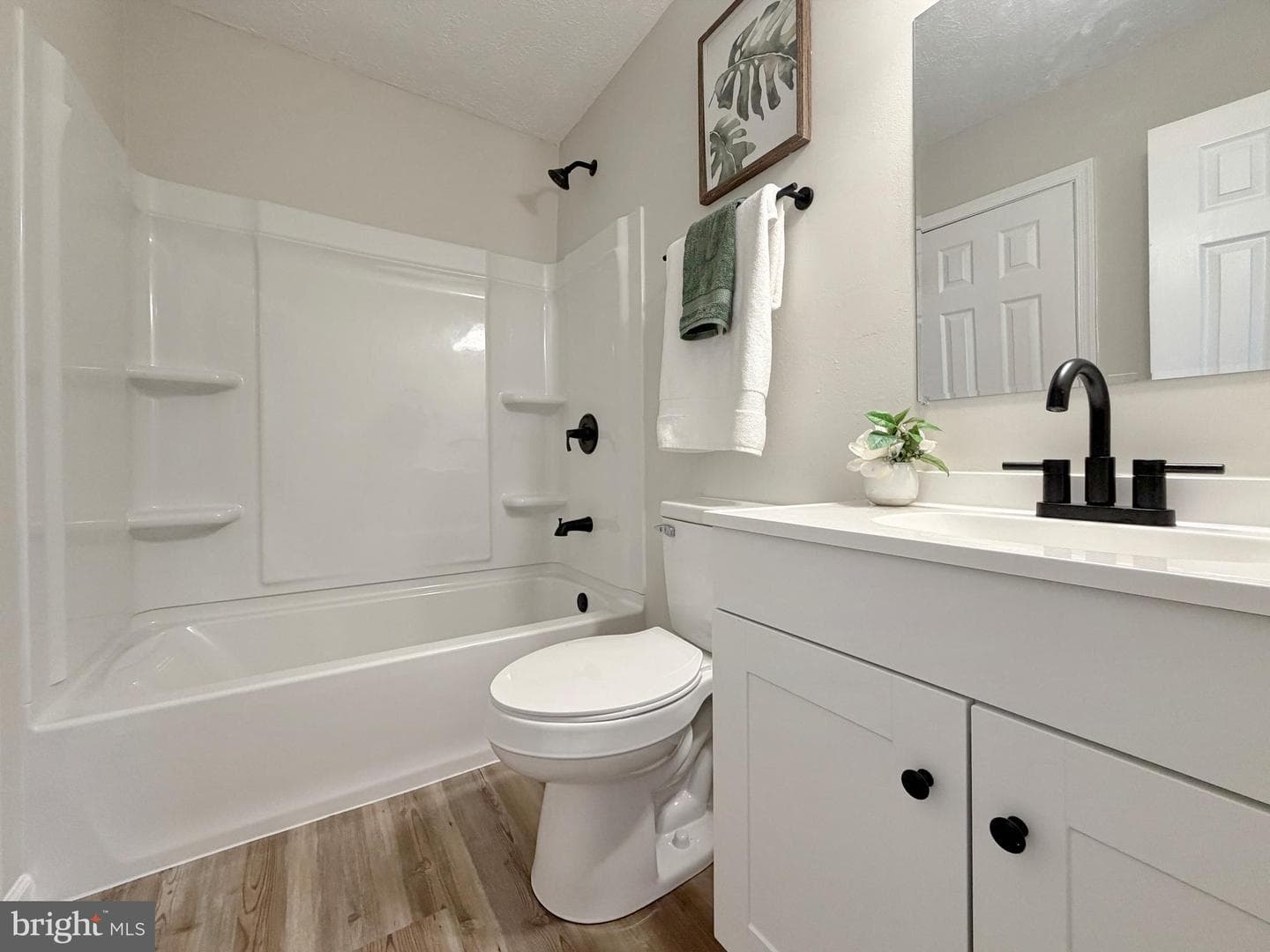16 Chinaberry Lane photo 17