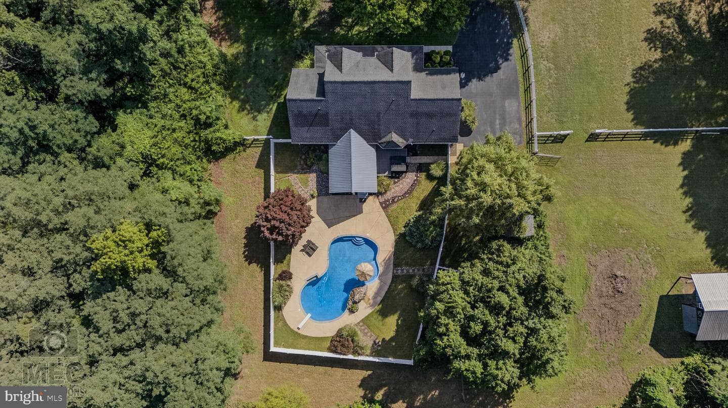 13655 Waverly Point Road photo 17