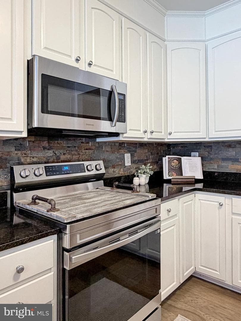 13655 Waverly Point Road photo 32