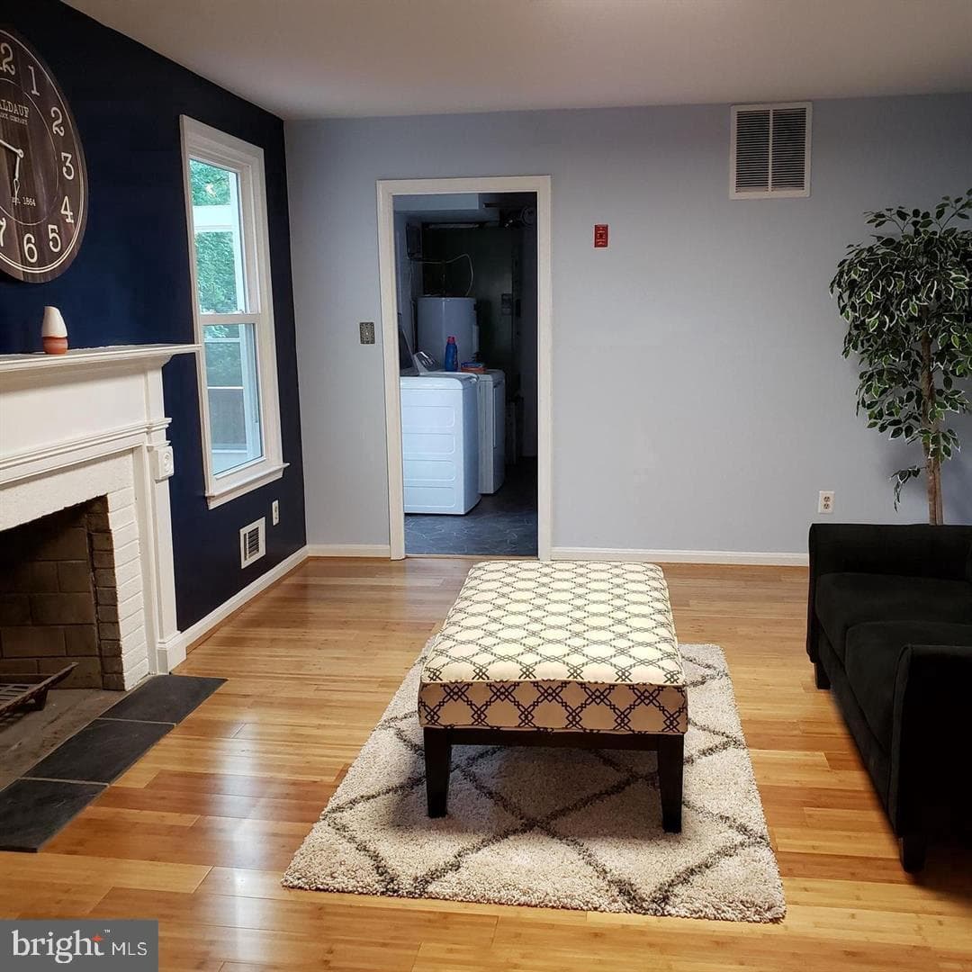 1113 E Patuxent Drive photo 4