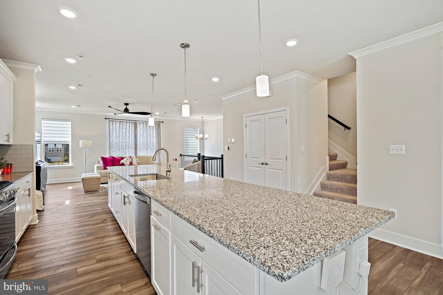3057 Perthshire Place photo 11