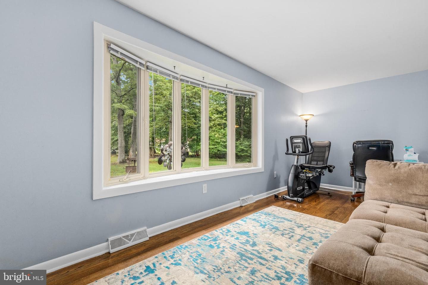 6675 Oakwood Circle photo 3