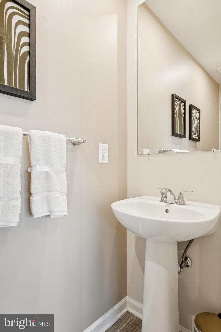 10425 Harstad Pl photo 24