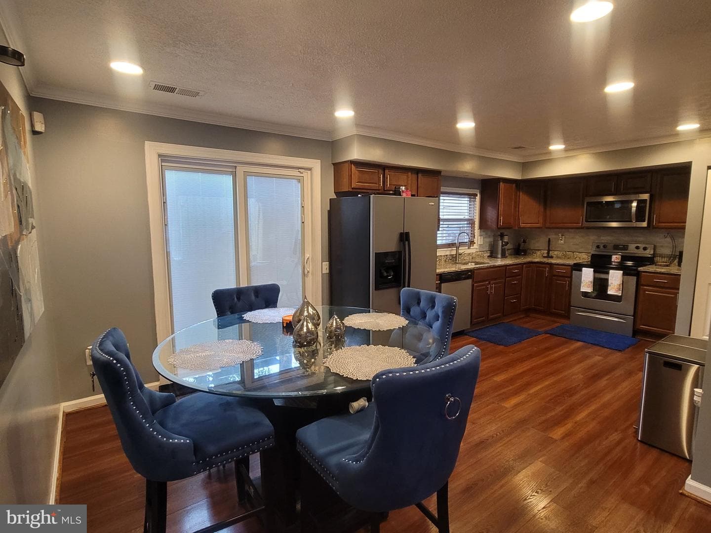 2775 Red Lion Place photo 4