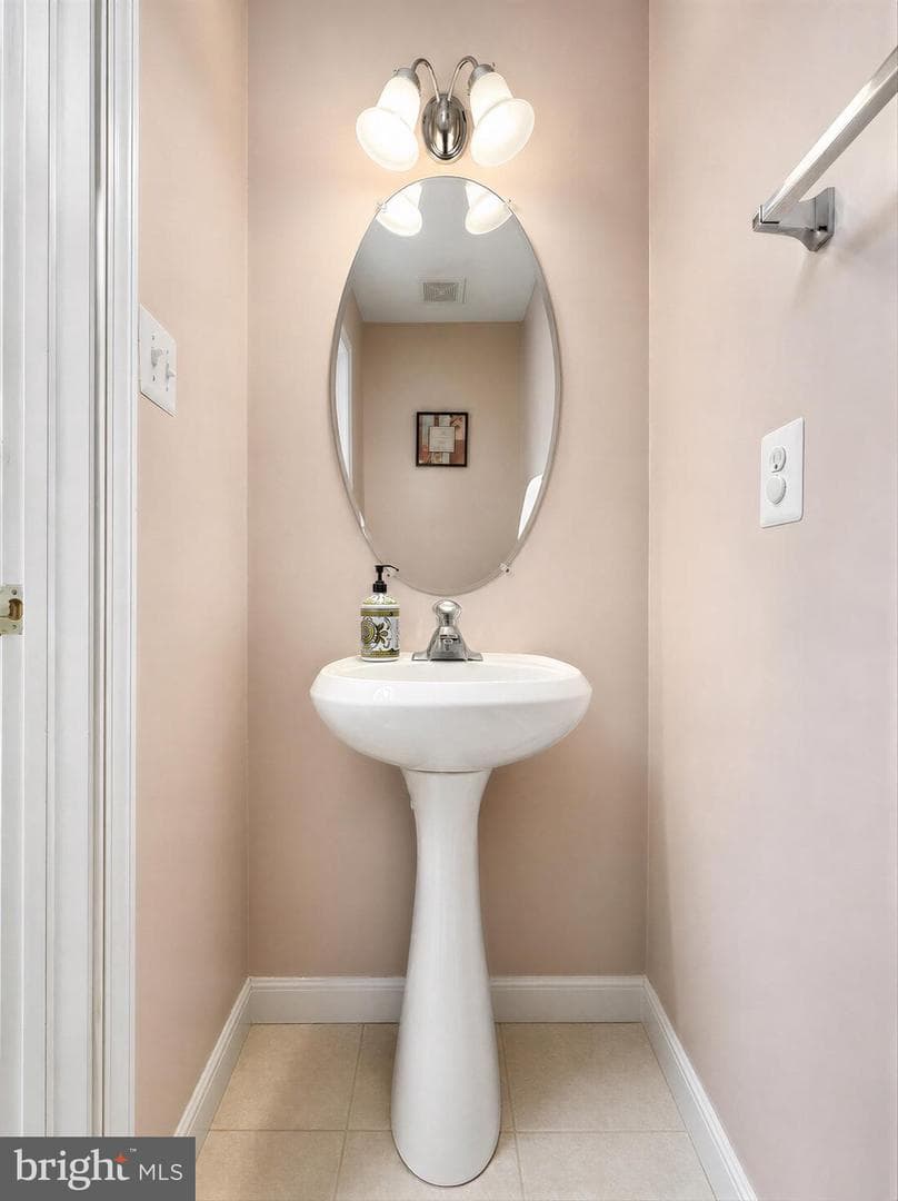 11435 Westmont Court photo 4