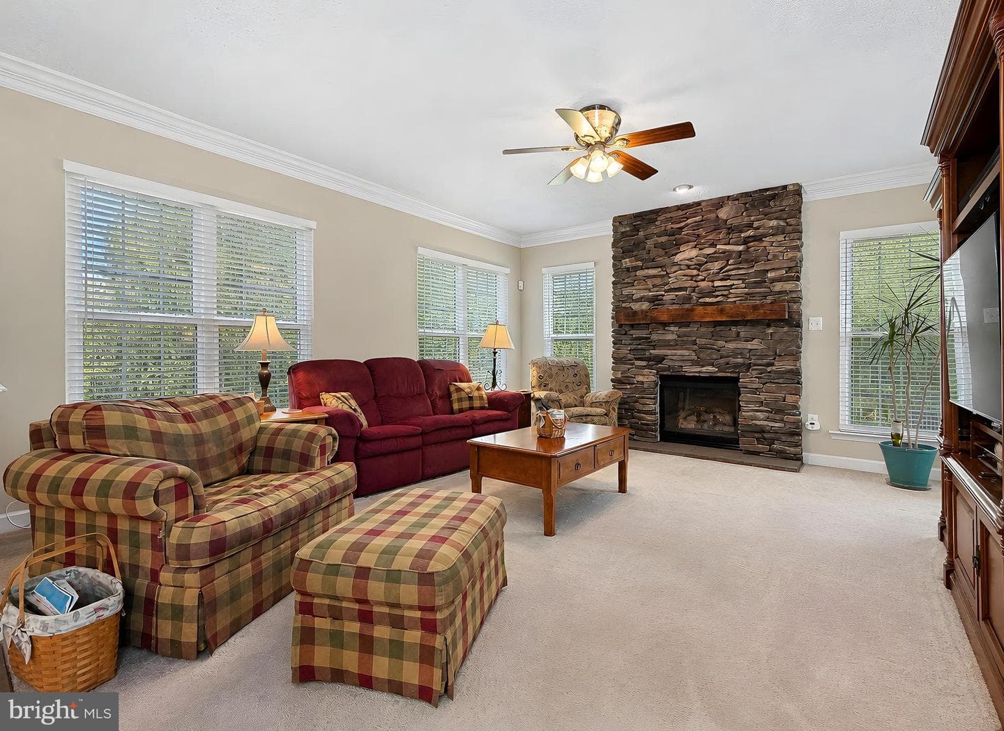 1002 Canterbury Lane photo 30