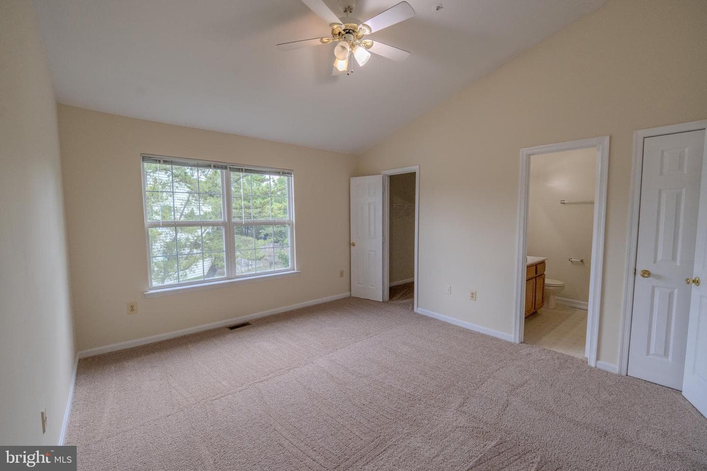 2607 Enterprise Place photo 11