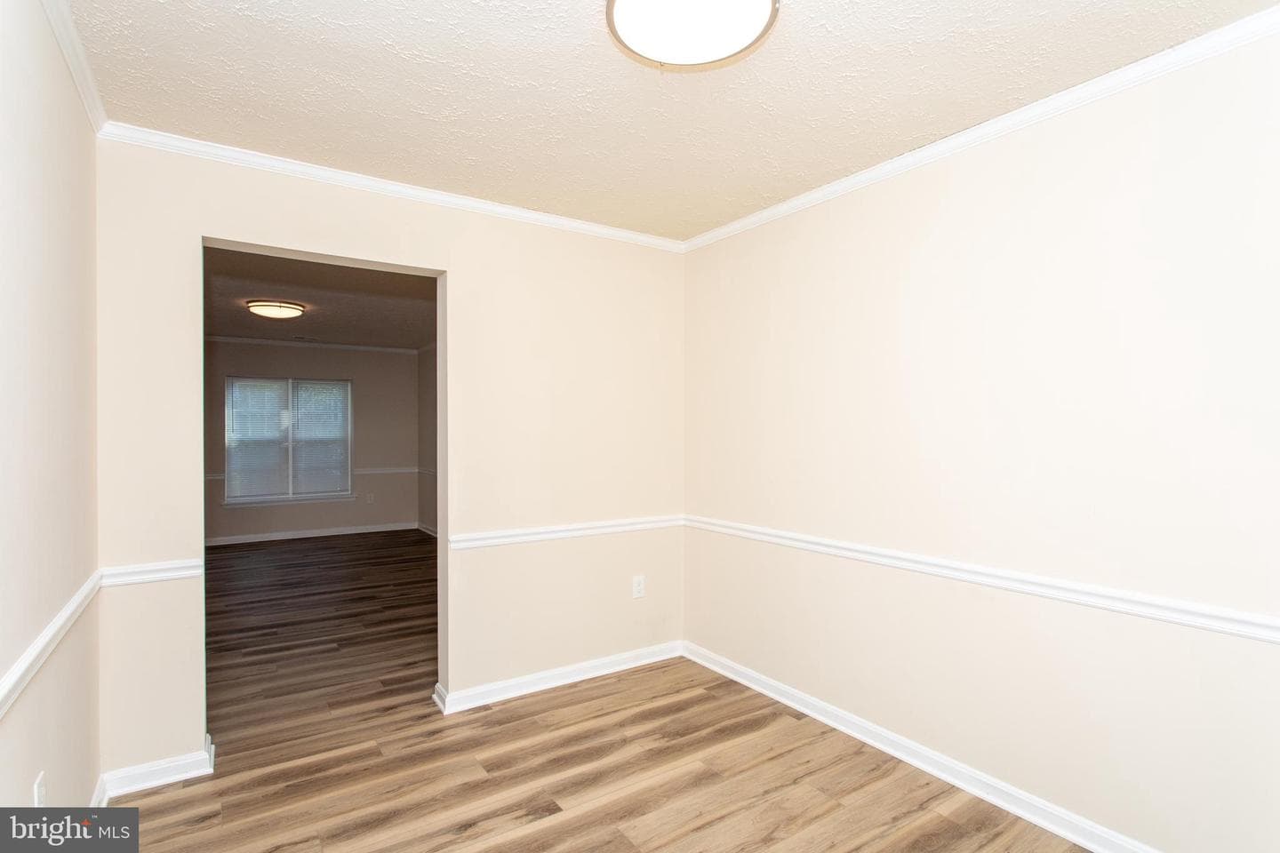 2533 Regal Place photo 14