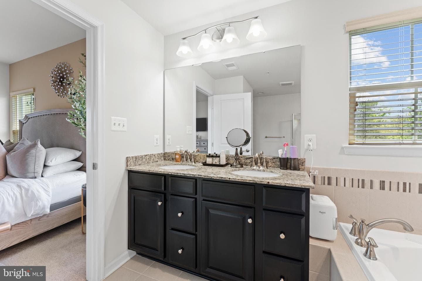 3700 Marlborough Place photo 29