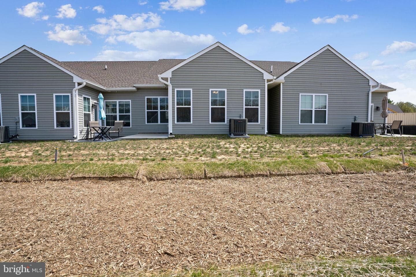 100 Camden Circle photo 12