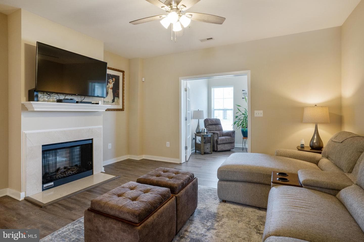 100 Camden Circle photo 4