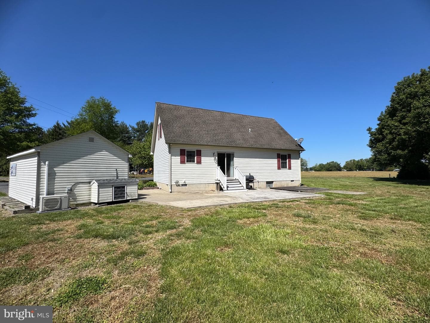 147 Mill Street photo 3