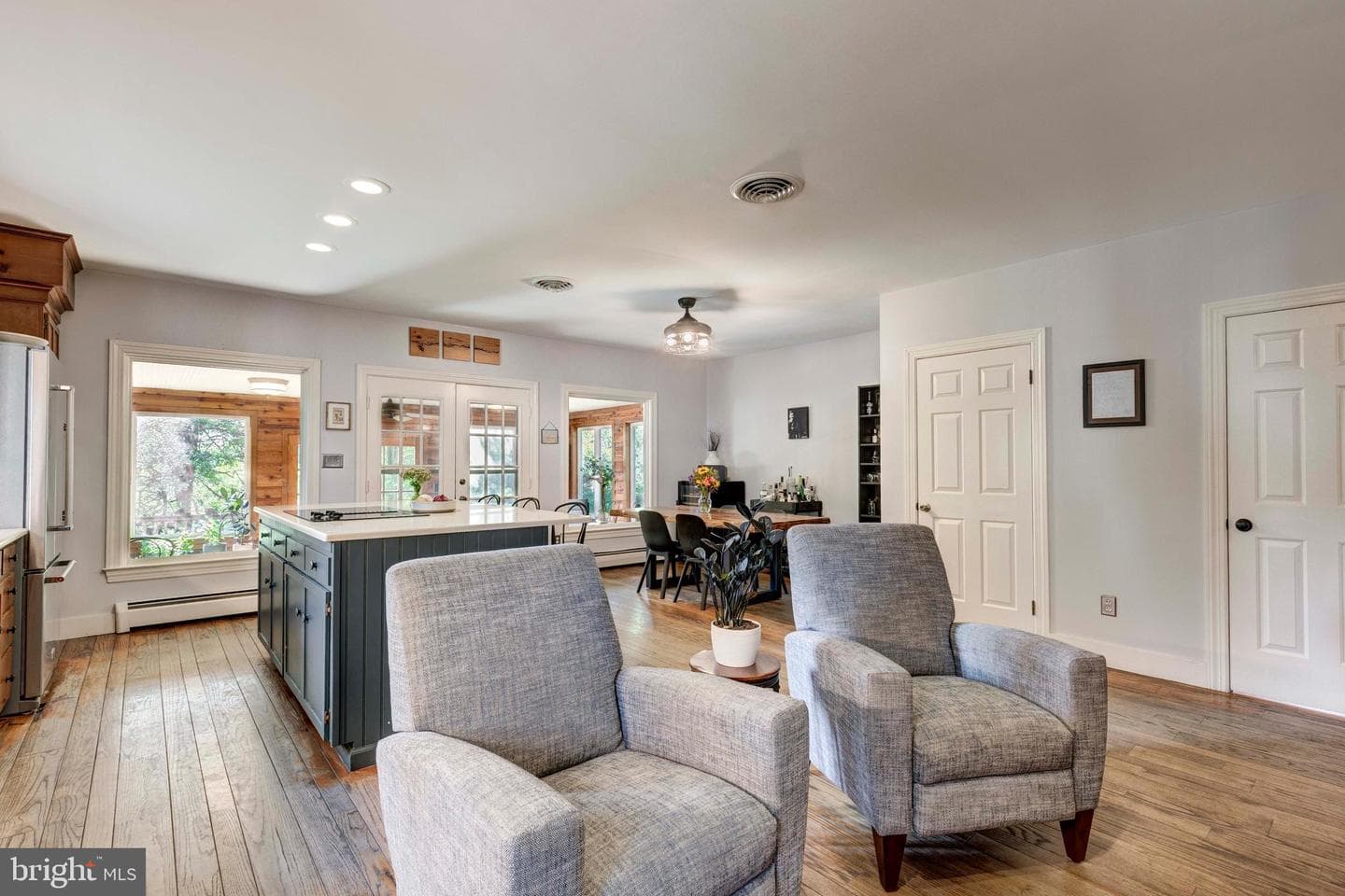 49 N Court Street photo 35