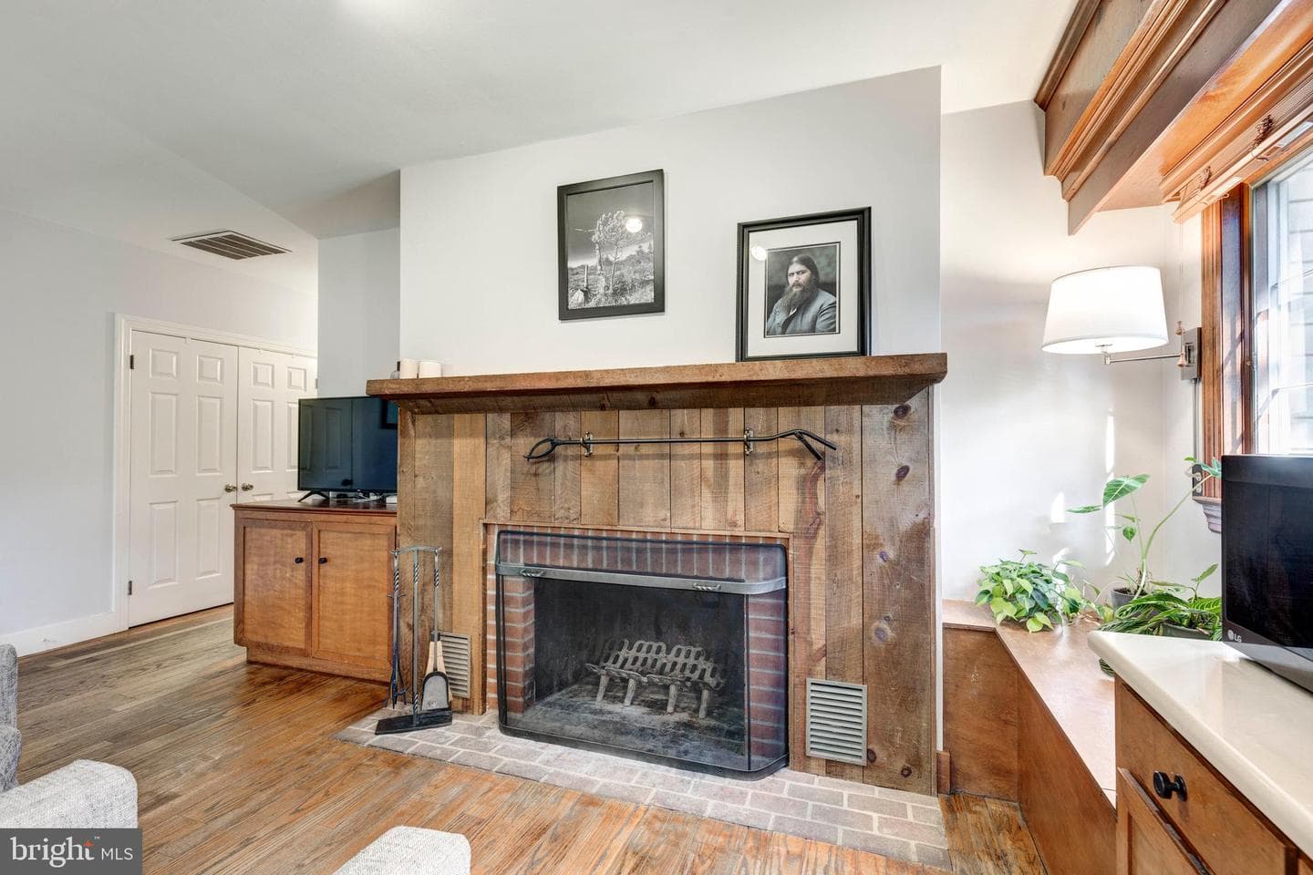 49 N Court Street photo 36