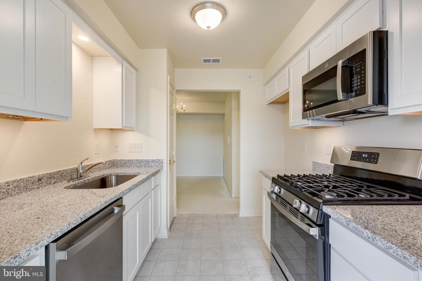 820 Wembley Drive #2d photo 11