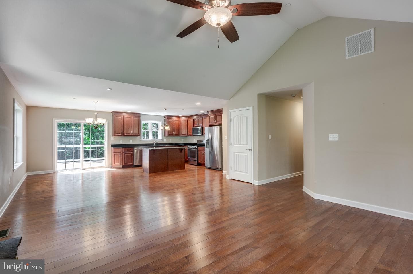 283 Maring Drive photo 12