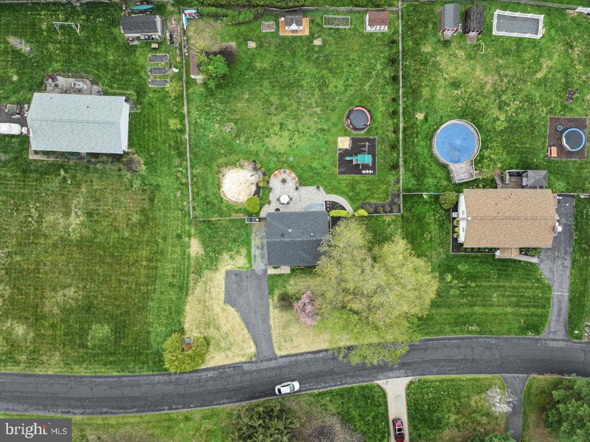 6410 Taper Court photo 61