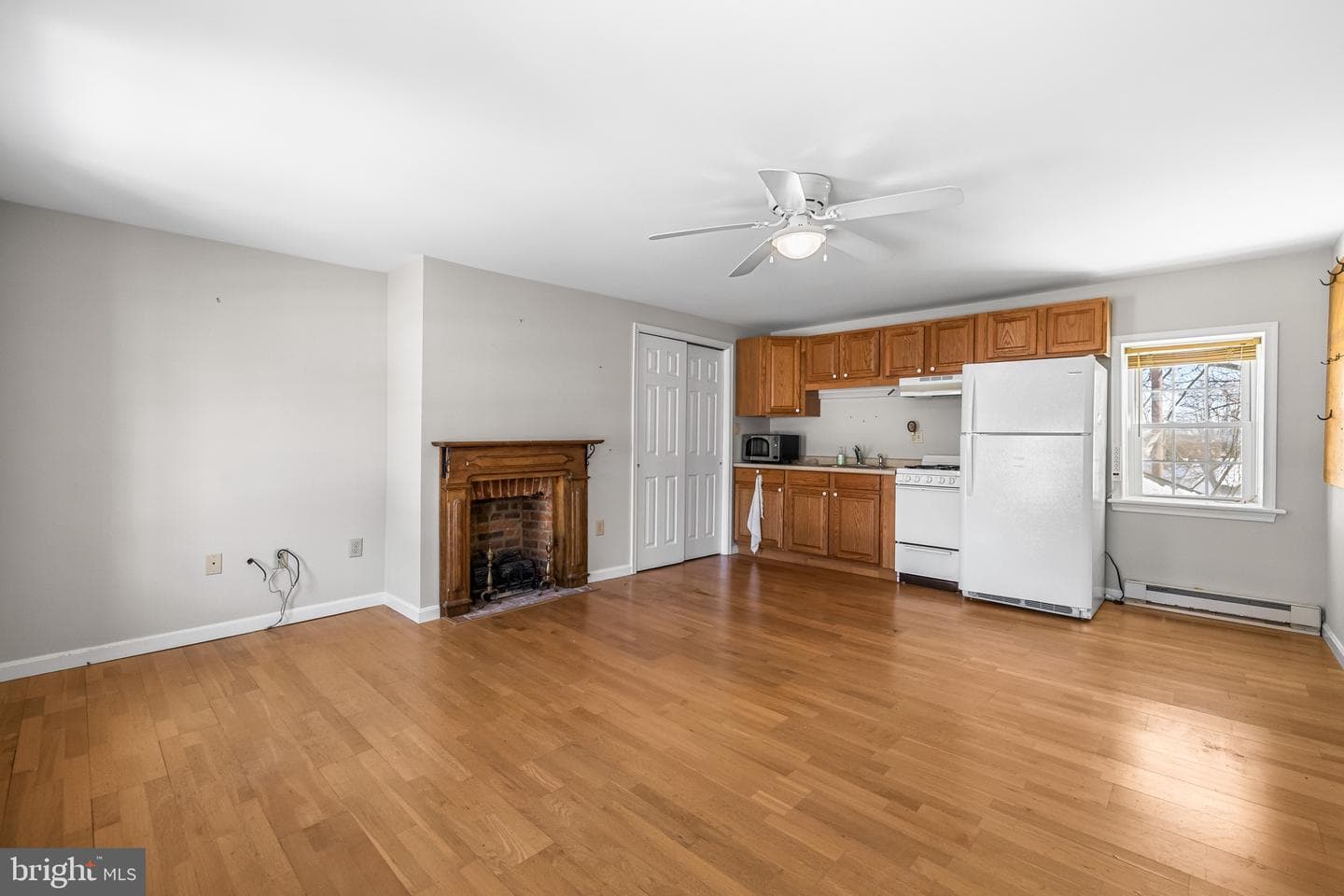 1421 N Main Street photo 29