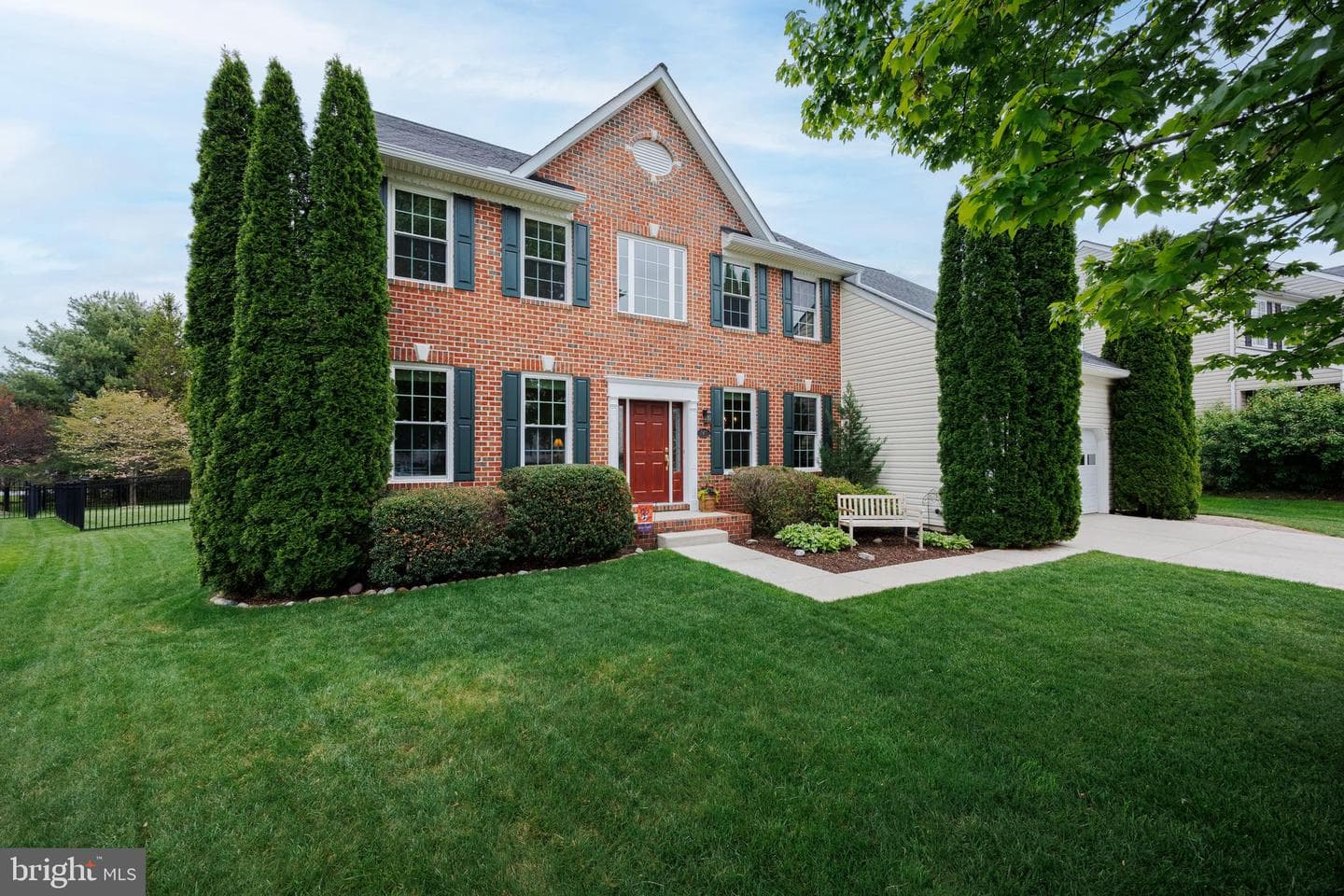 749 Rustling Leaf Court photo 2