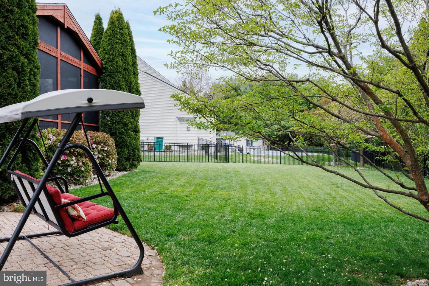 749 Rustling Leaf Court photo 46