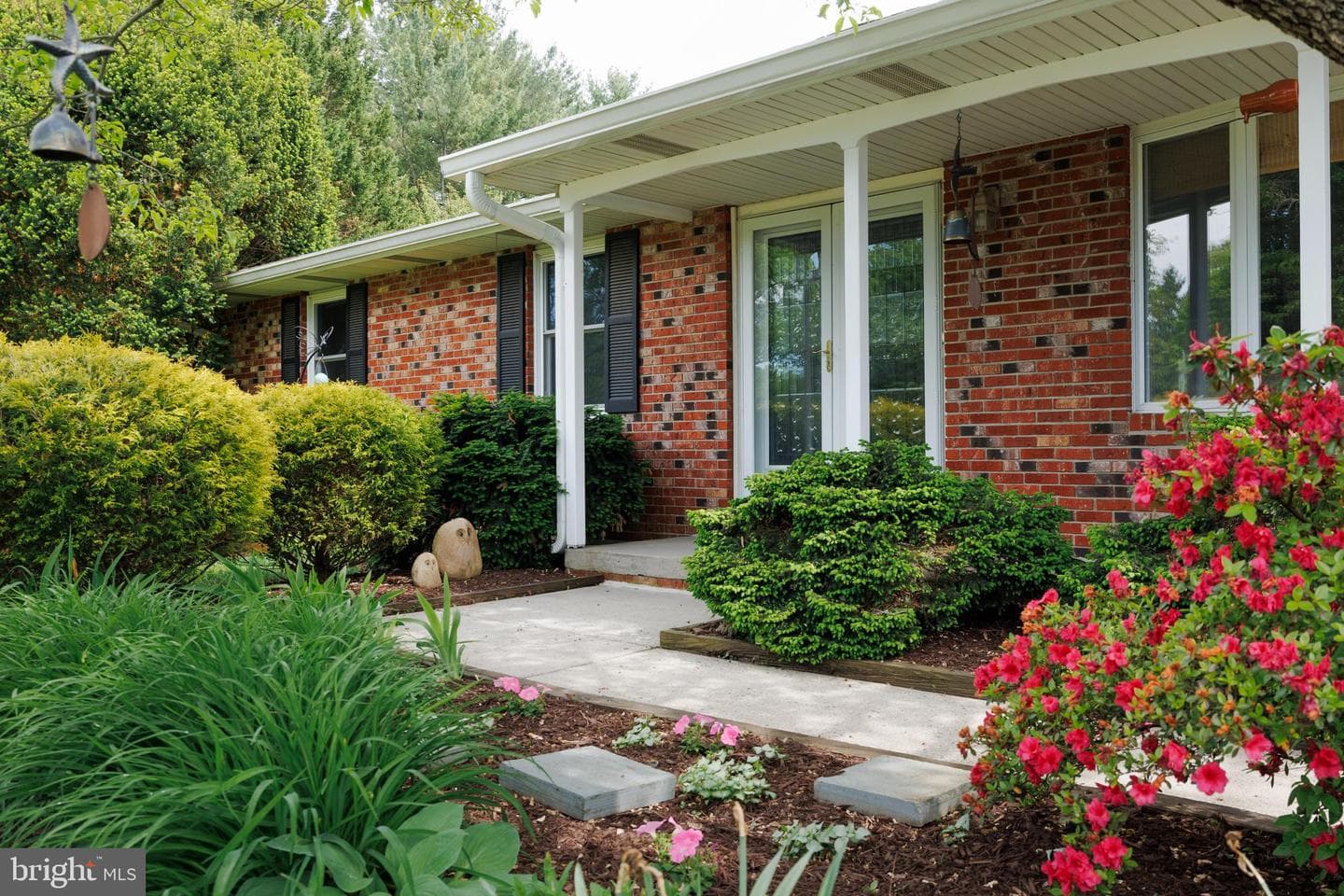 107 White Way photo 3