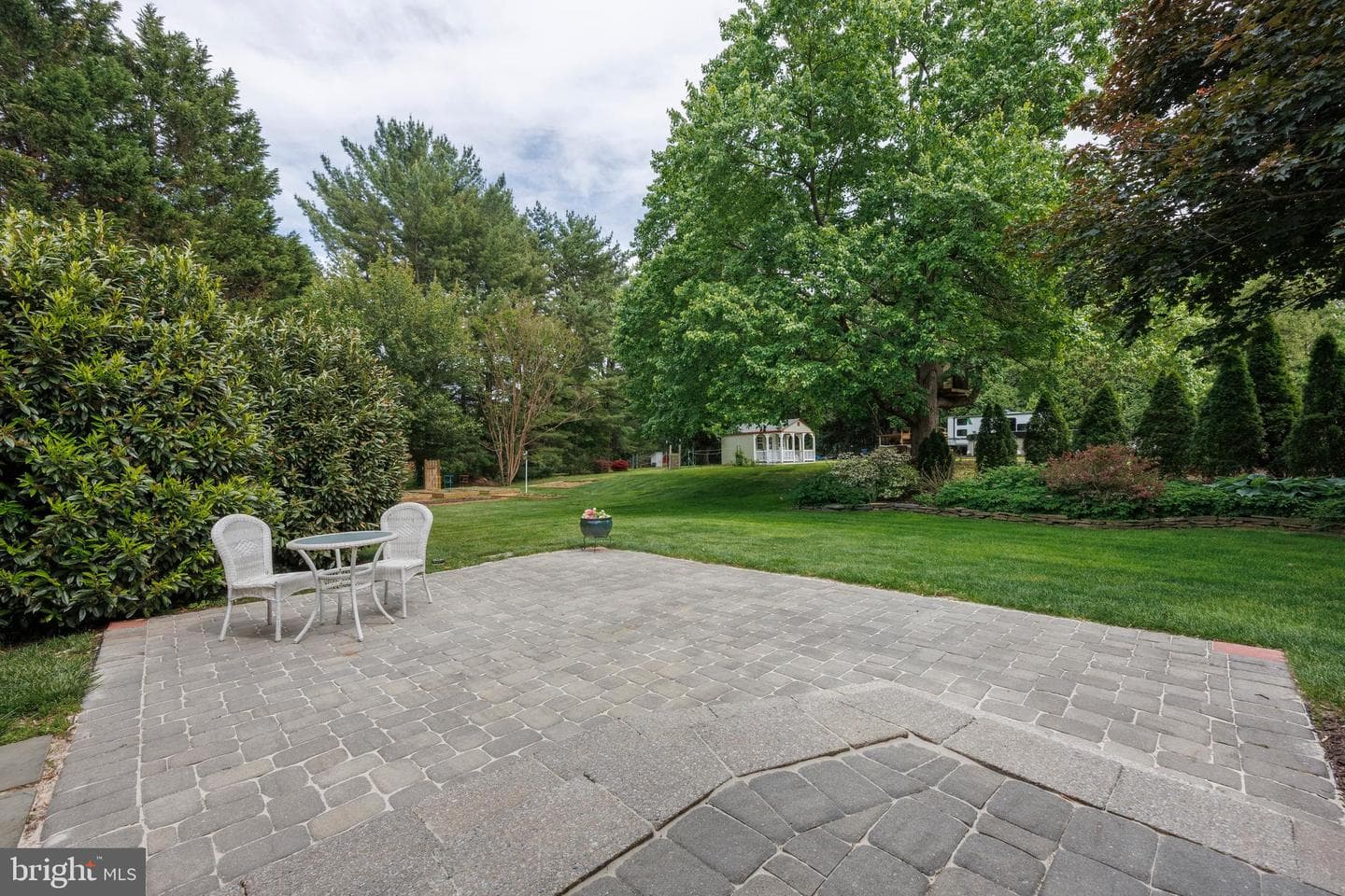 107 White Way photo 34
