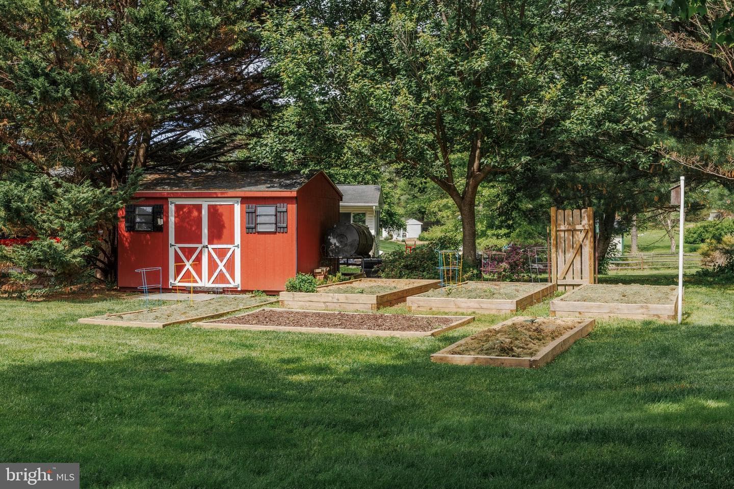 107 White Way photo 45