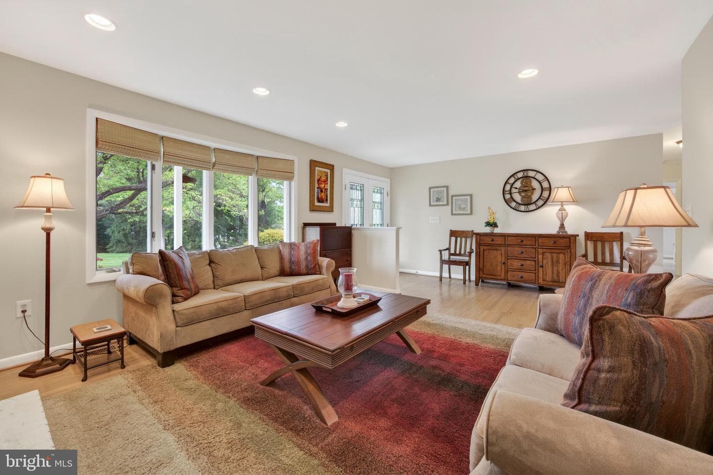 107 White Way photo 9
