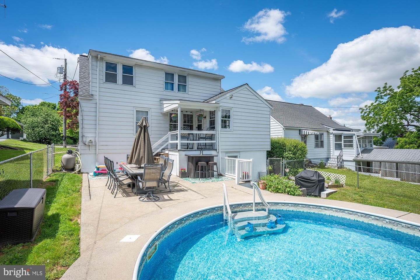 463 E Green Street photo 44
