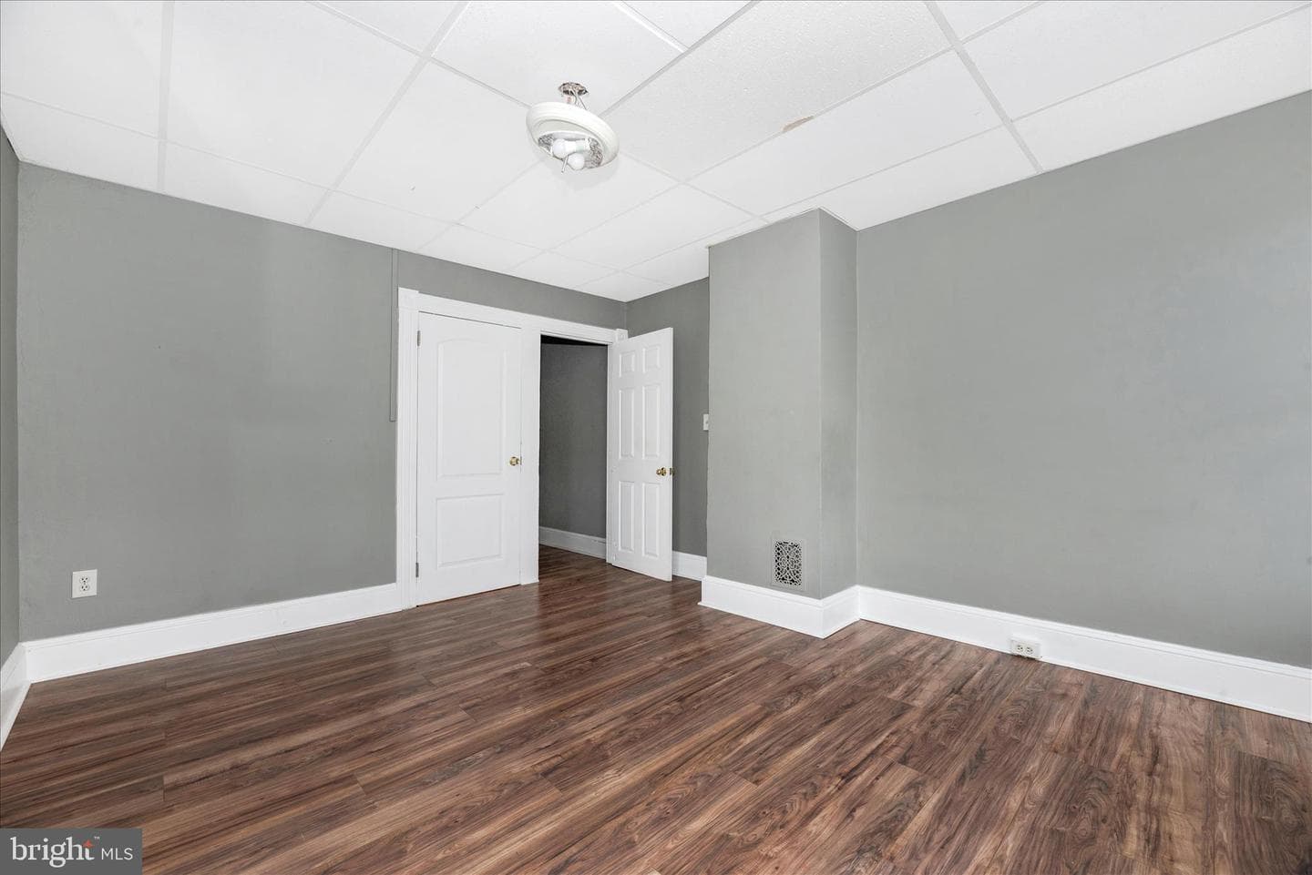 71 Bond St photo 23