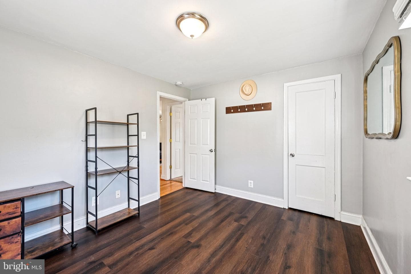 1516 Cherry Avenue photo 22