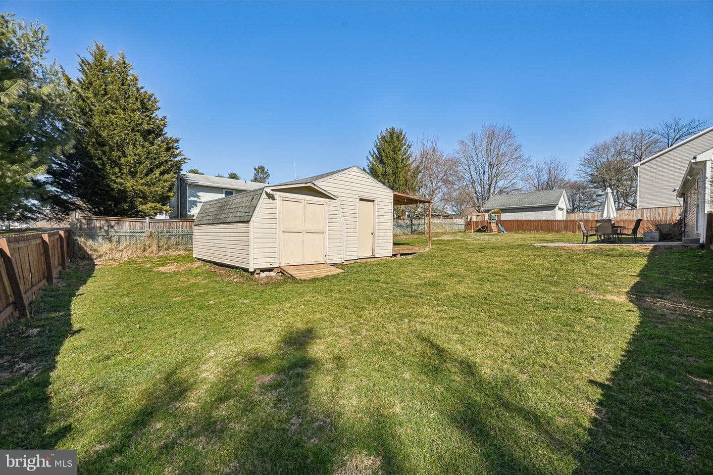 1516 Cherry Avenue photo 36