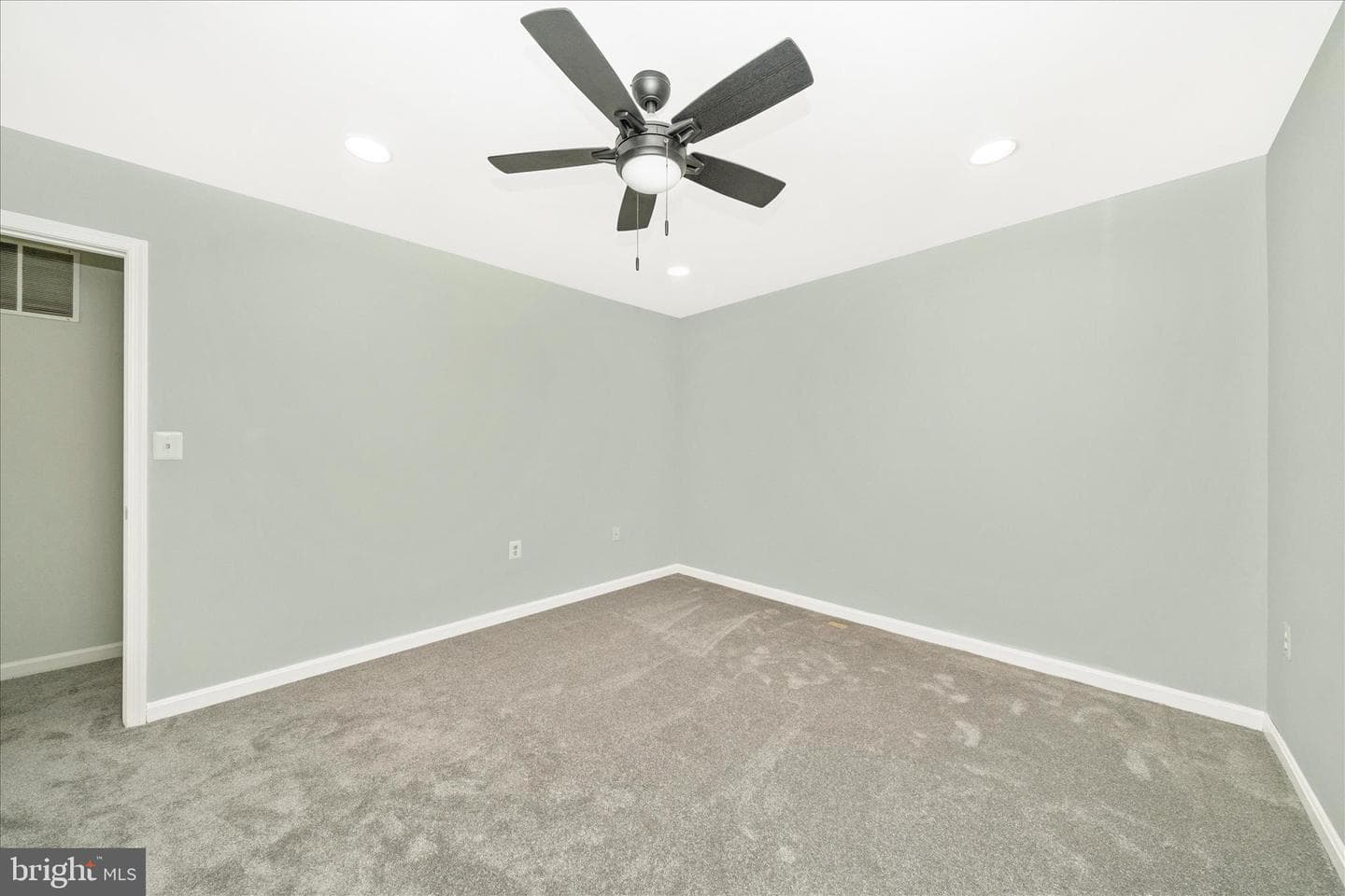412 Windy Knoll Drive photo 28