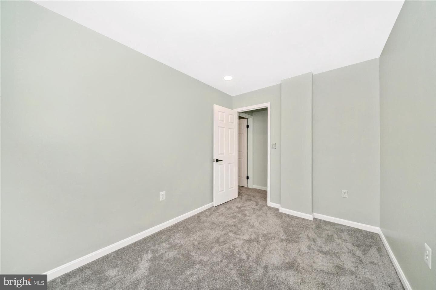 412 Windy Knoll Drive photo 34