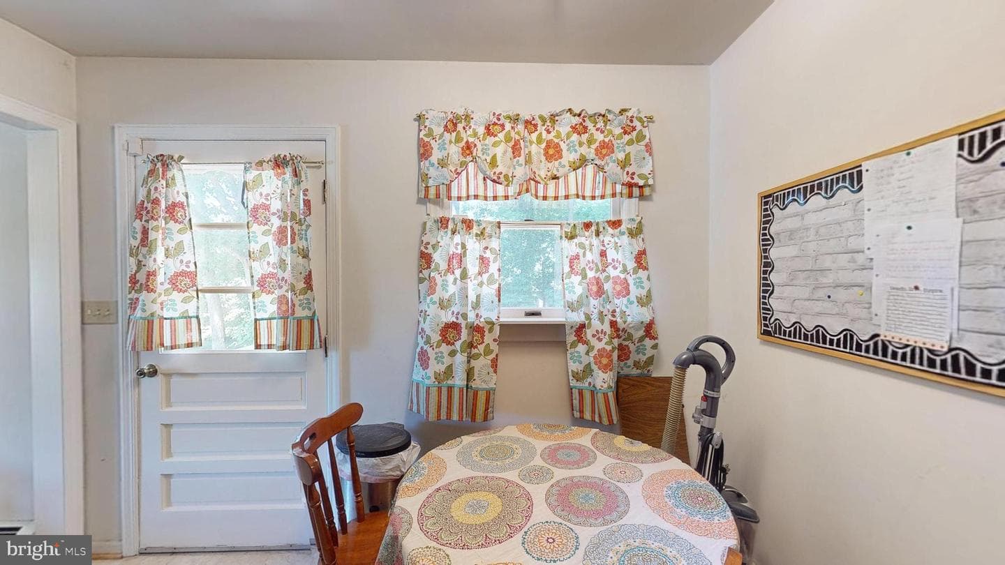 6441 Woodbine Road photo 29