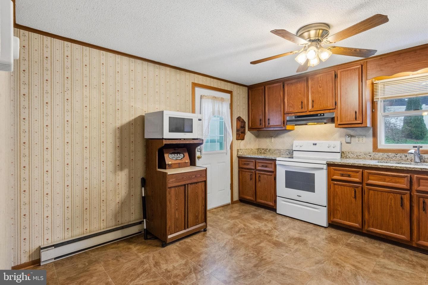 438 Uniontown Road photo 10