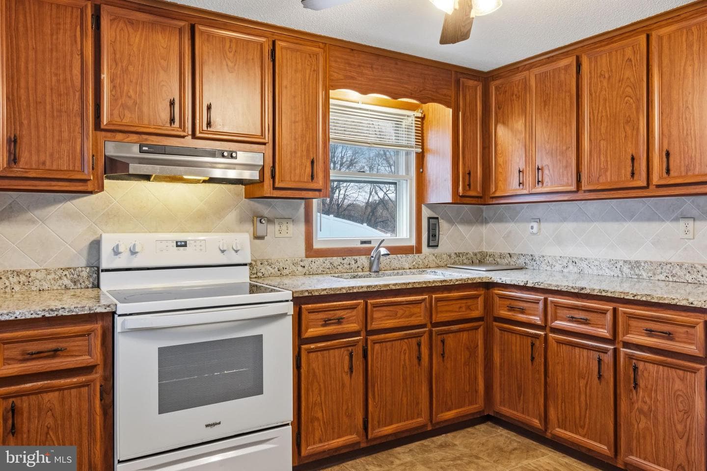 438 Uniontown Road photo 12
