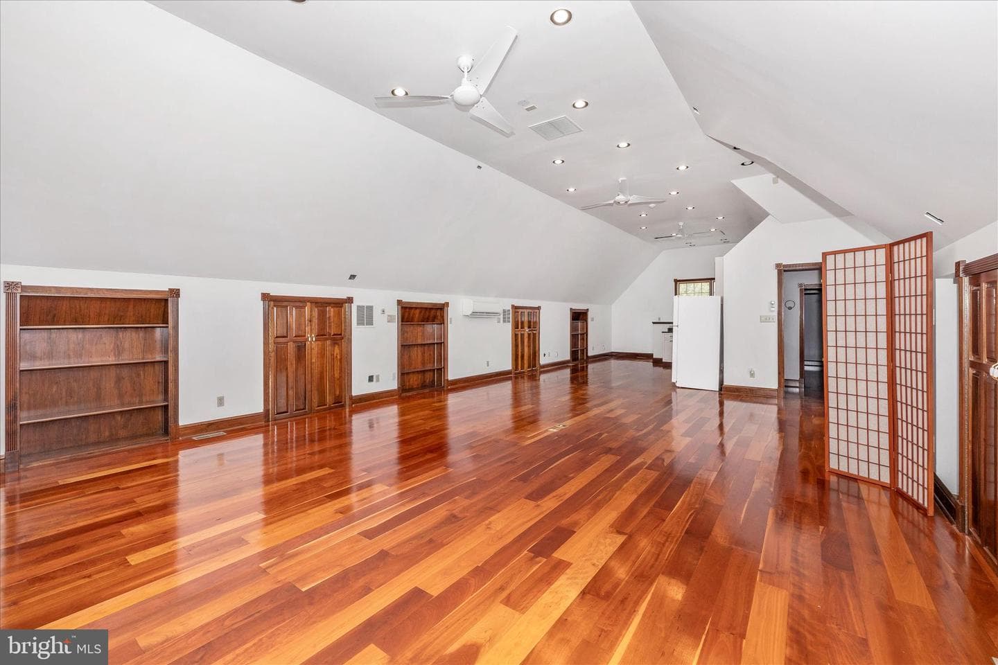 806 Park Avenue photo 18