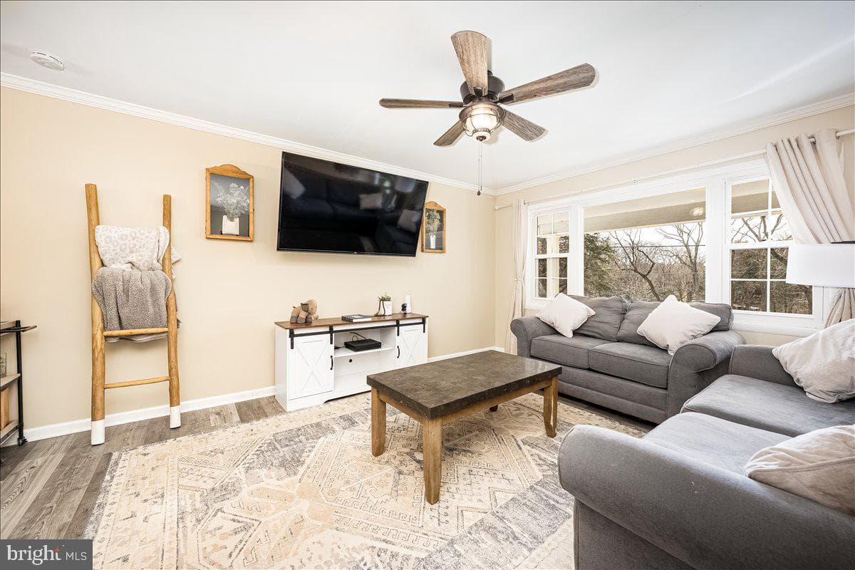 2536 Sandymount Road photo 5