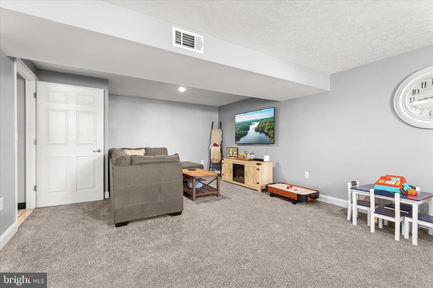 1111 Tall Pines Drive photo 31