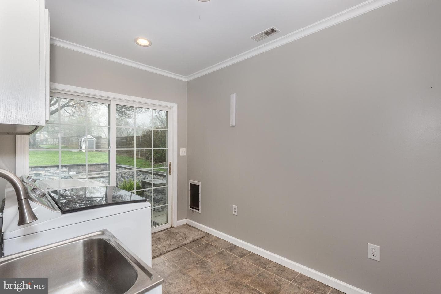 2106 Spencer Lane photo 14