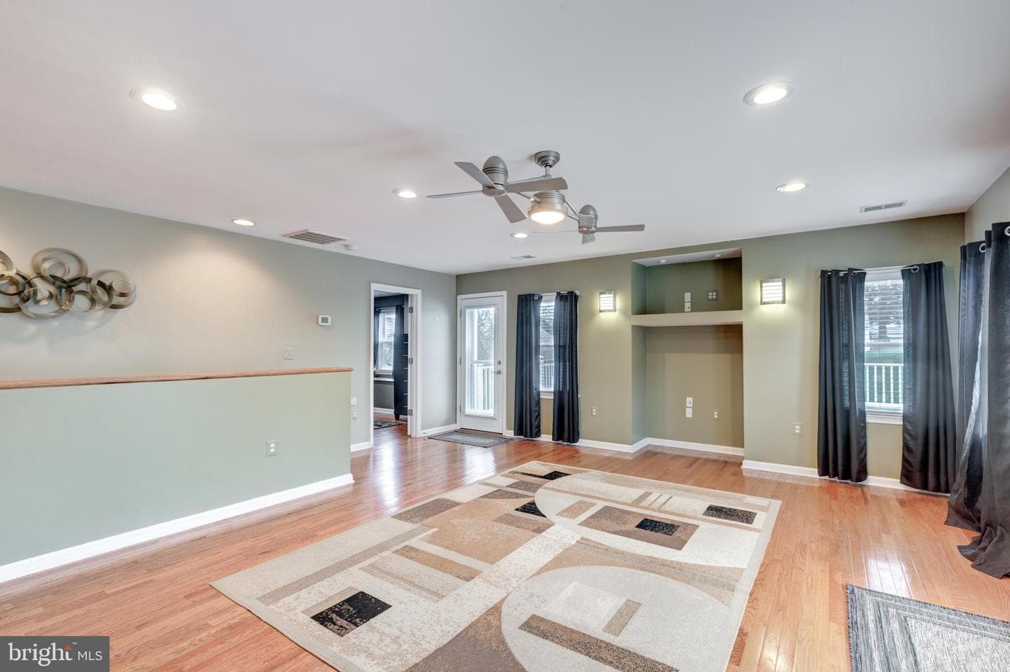 2106 Spencer Lane photo 18
