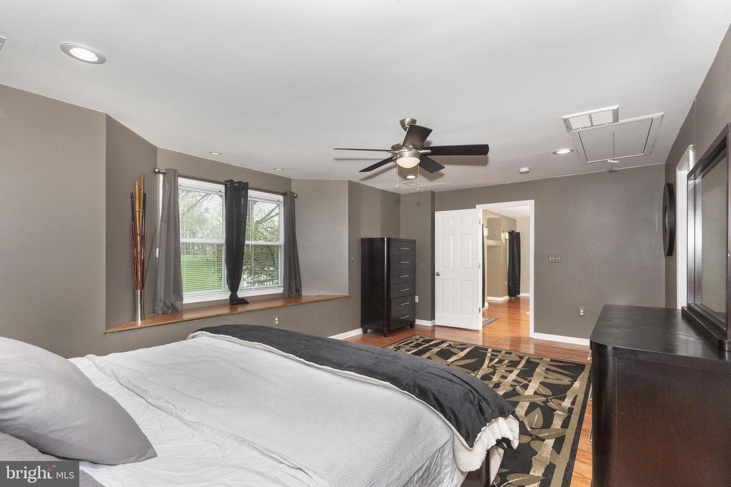2106 Spencer Lane photo 23