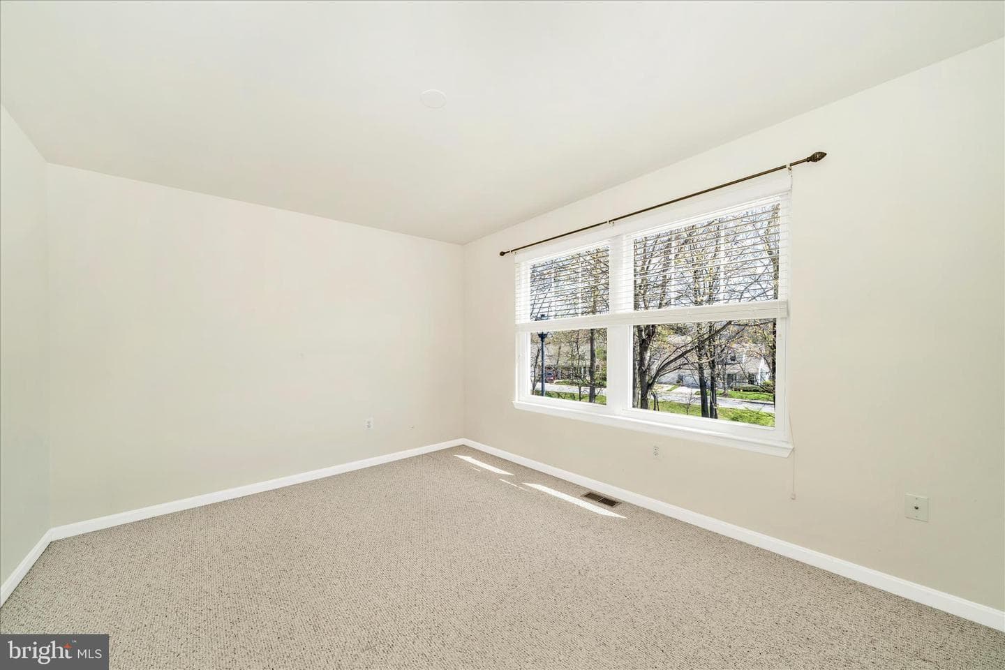 908 Roller Coaster Court photo 38