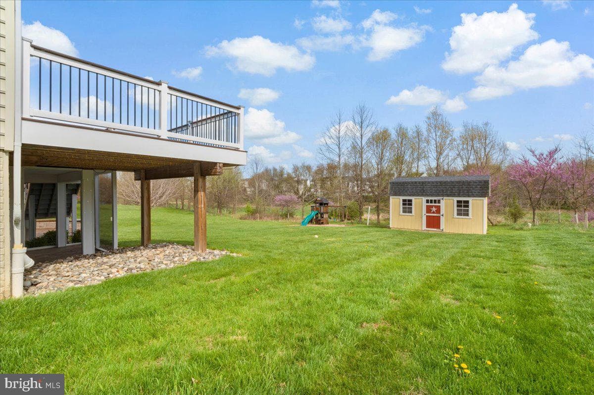 873 Amherst Lane photo 64