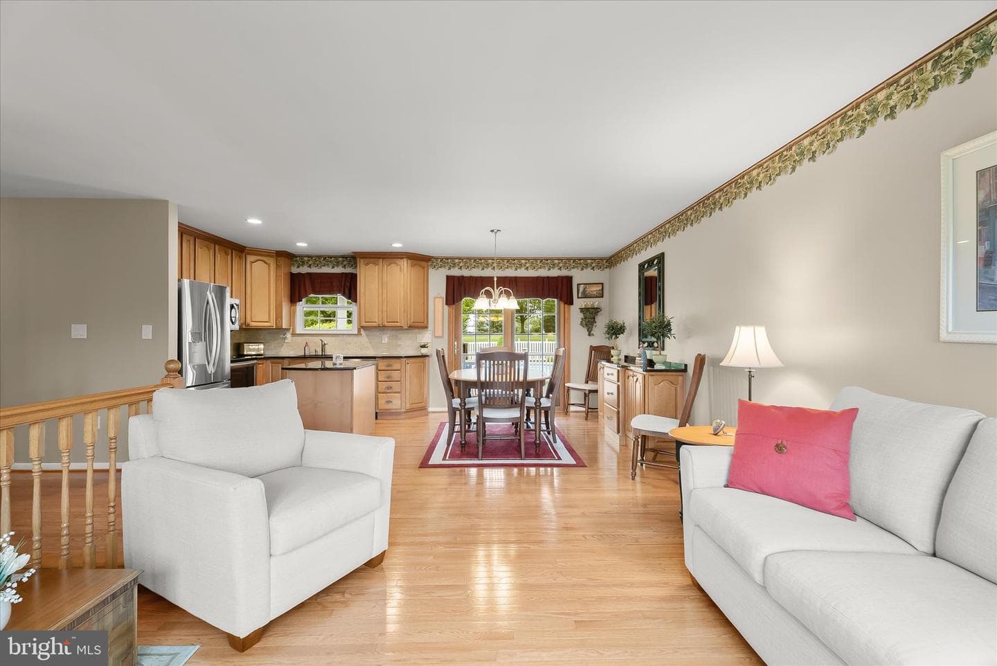 3002 Glenvue Drive photo 11