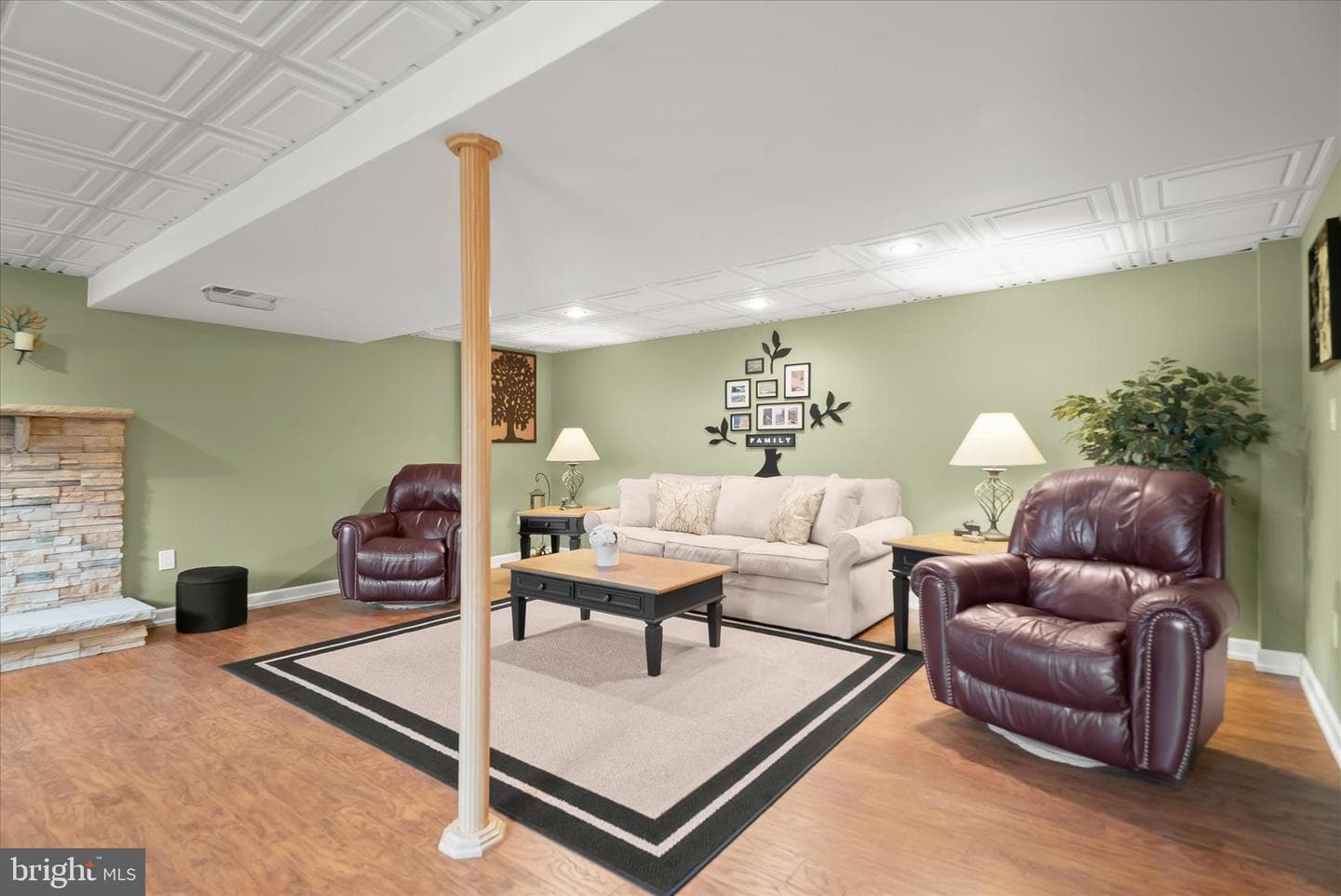 3002 Glenvue Drive photo 26