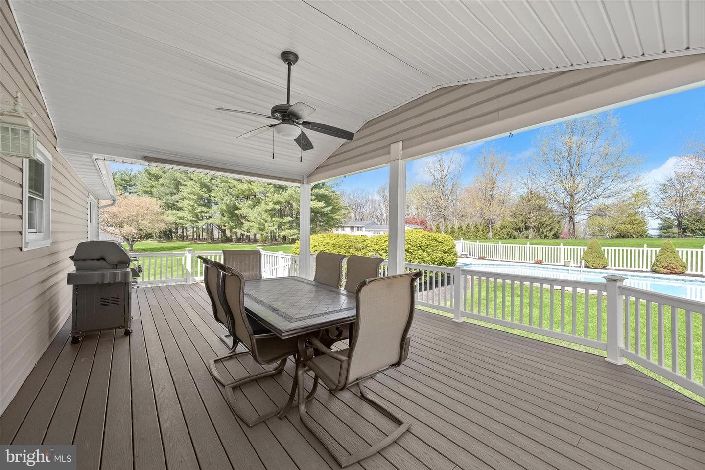 3002 Glenvue Drive photo 36