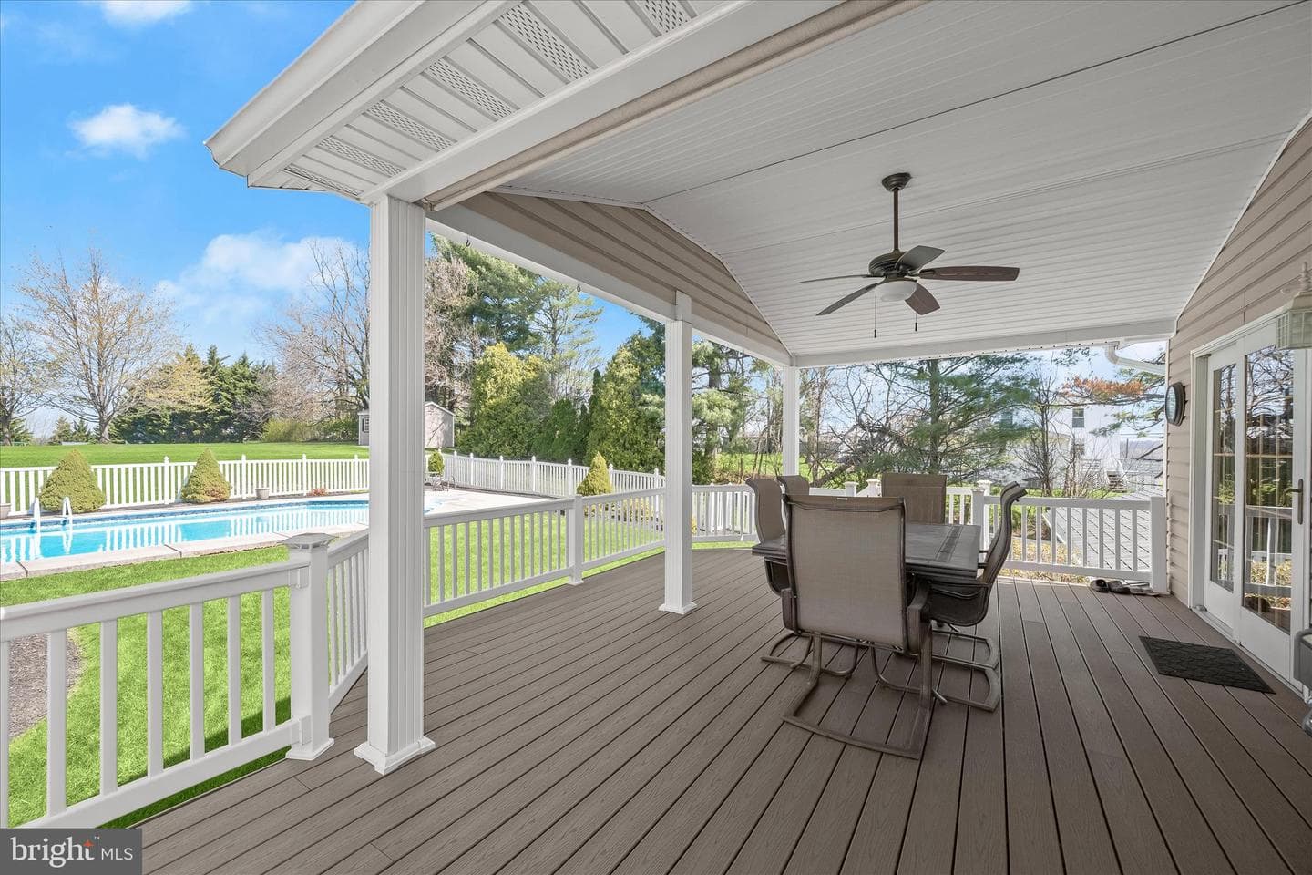 3002 Glenvue Drive photo 37