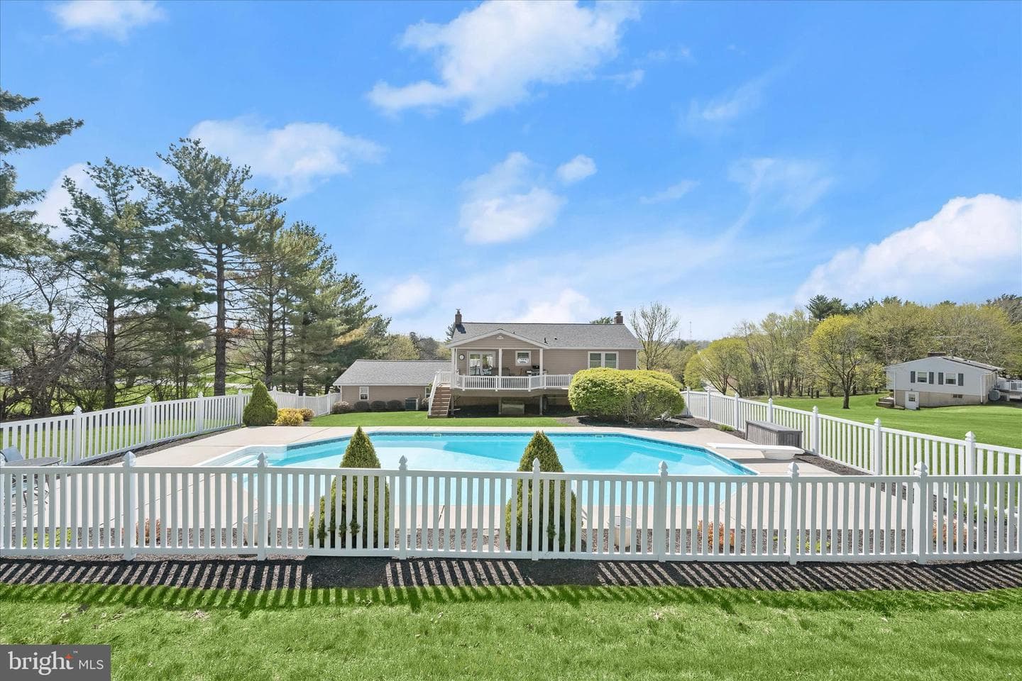 3002 Glenvue Drive photo 41